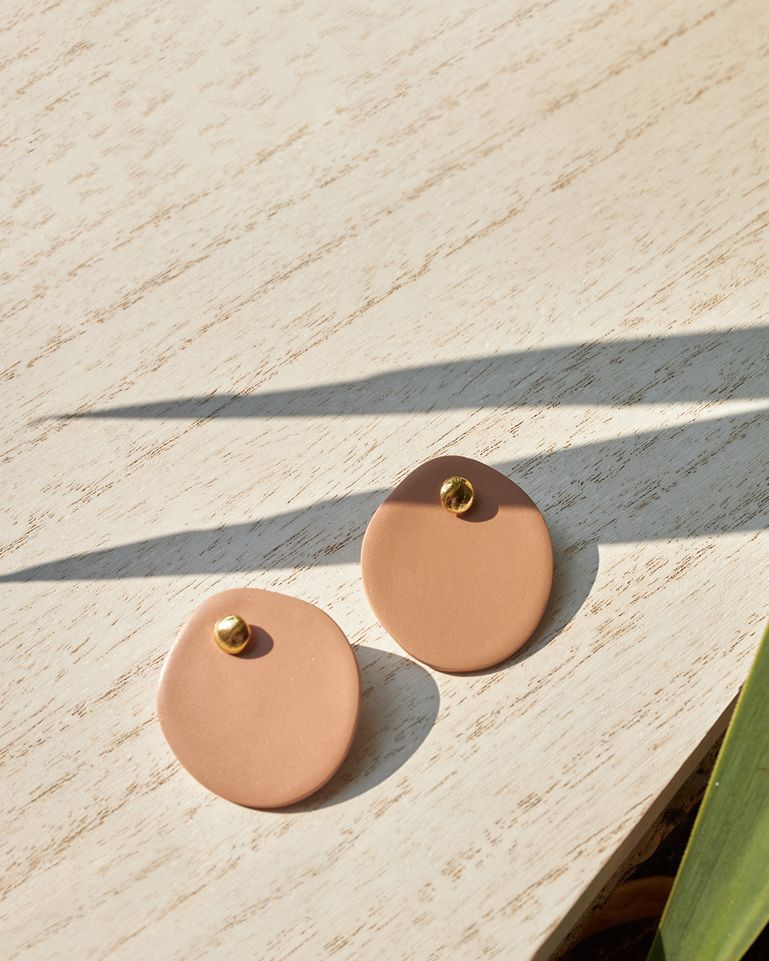Caladio Studs -