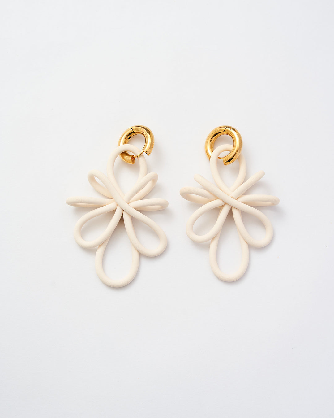 Curvy Hoops -
