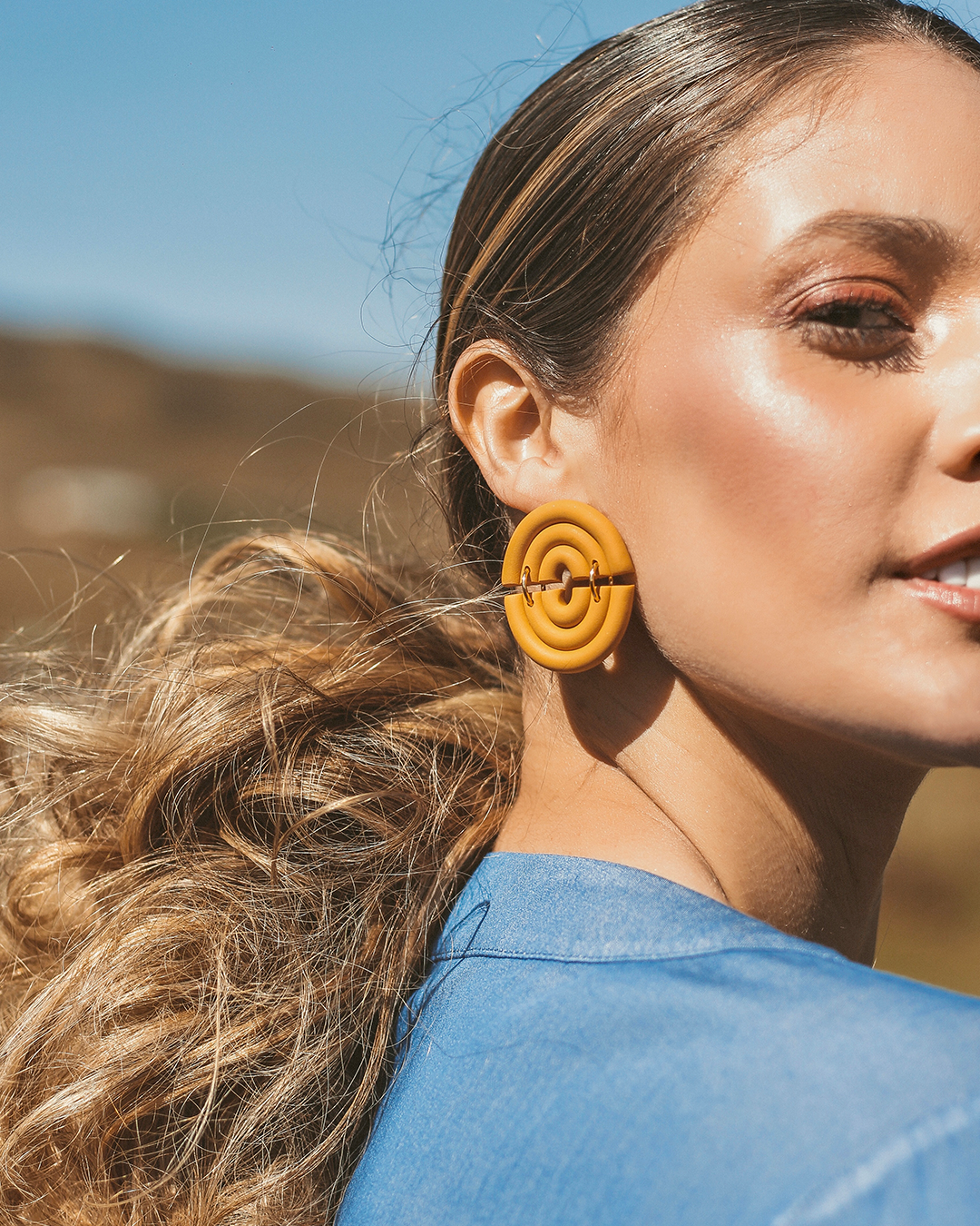 Etniá Studs -